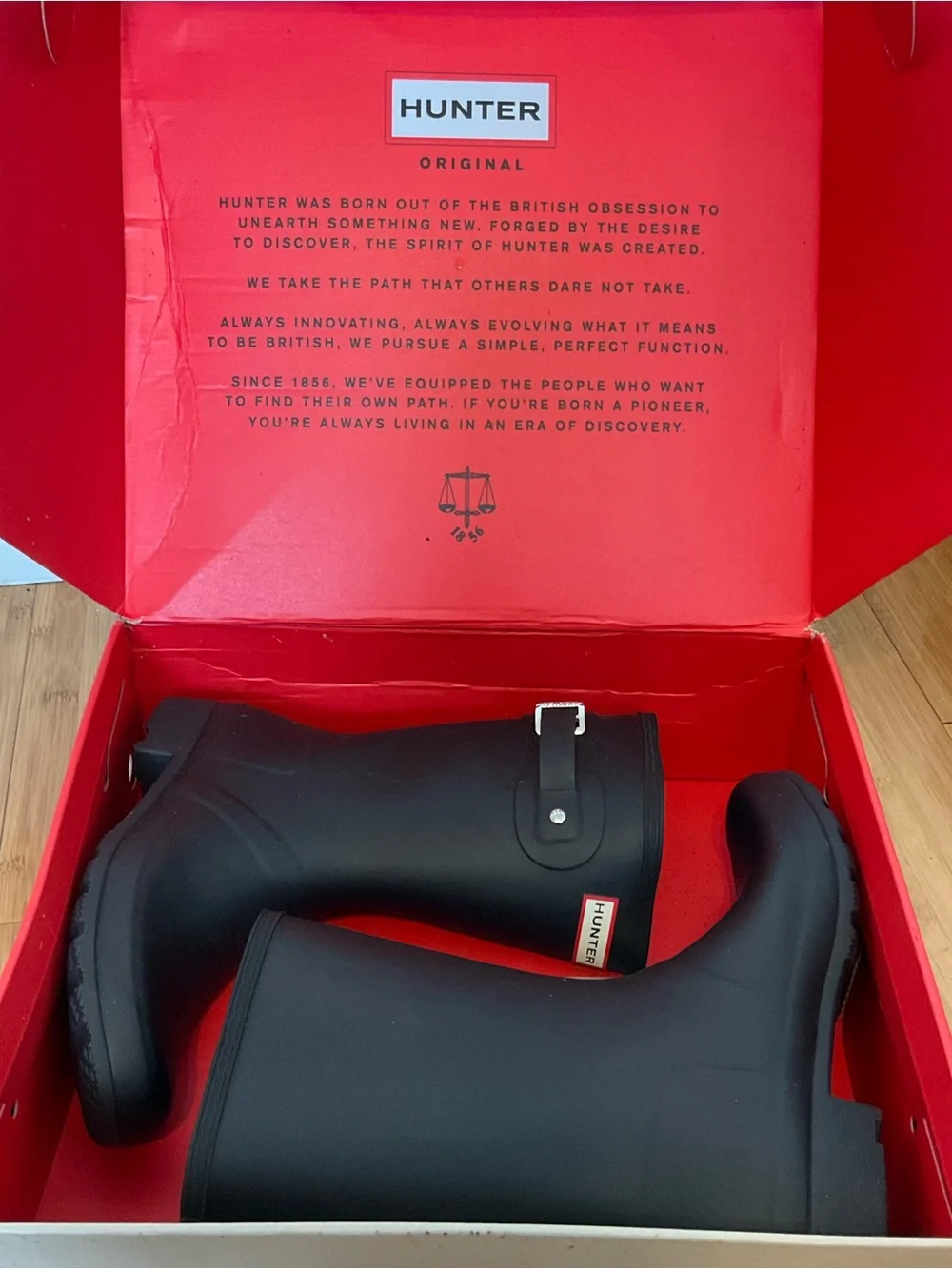 Hunter Black Short Rain Boots - Picture 6 of 10